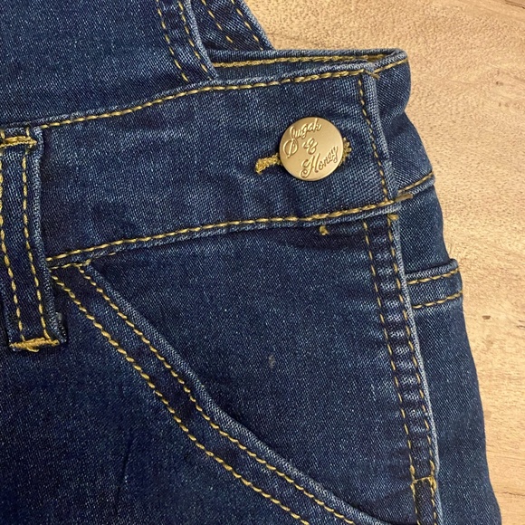 🎉Sugah & Honey Denim Short Overalls Blue Adjustable Straps Juniors Size 5 - Picture 3 of 5